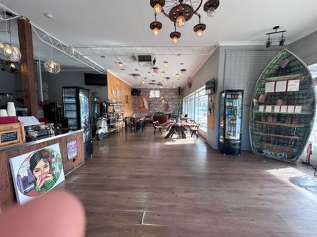 ** UNDER OFFER ** CAFÉ COFFEE SHOP OPPORTUNITY HENLEY BEACH RENT $585PW $149,000 + GST
