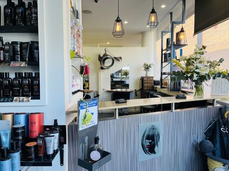 Iconic Profitable 5 Day Working Hair Salon Offered First Time Over 50 Years Netting $155K+ Profit