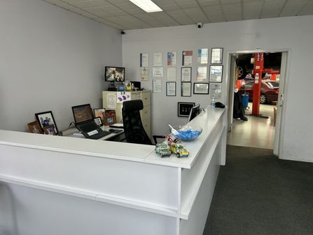 Automotive Mechanical Repair Workshop
