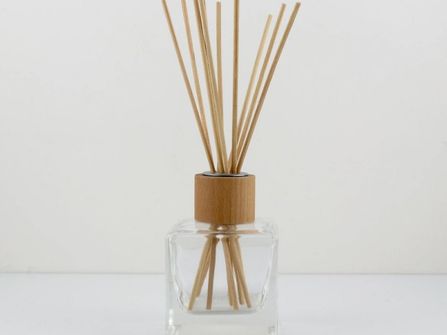 Excellent Online Retail Business for Sale – Candle Making Supplies – Prime South East Queensland – Annual Turnover of $45,000 – Fully-Equipped – Full Training & Support – Growth Prospects – Asking Price: $38,000