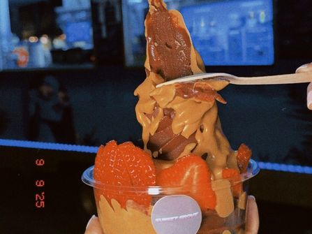 Relocatable Açaí Business – Fully Fitted Trailer + Strong Uber Eats Channel