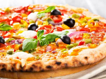 Rewarding Pizza Shop Business Opportunity-Prime Moore Park Beach, QLD Location-Long Lease Available-Fully-Fit-Out-Attractive Incentives-Ready to Operate-Massive Potential