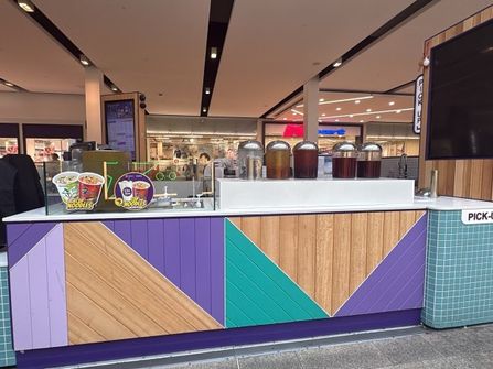 Premium Chatime Franchise for Sale-Bubble Tea Takeaway Shop–Prime Warringah Mall–Brookvale, NSW Location–Monthly Turnover: $15,000–Equipment & Experienced Staff Included-High Foot Traffic–Loyal Customer Base–Asking Price: $120K (Negotiable)