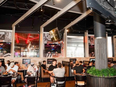 THE SPORTING GLOBE BAR & GRILL – PLENTY VALLEY