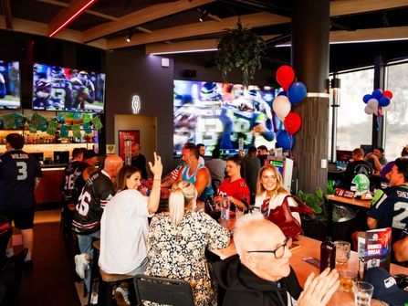 THE SPORTING GLOBE BAR & GRILL – PLENTY VALLEY