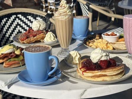 Daytime Cafe T.O. $28-30,000pw Coffee 28-30kgs pw Undermanagement $545,000 + SAV
