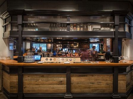 THE WINDSOR ALEHOUSE