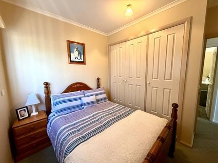 Sea Change East Coast Tasmania 7 Holiday Ensuite Rooms 3 BR Owners Home + Restaurant Freehold