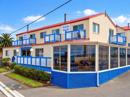 Sea Change East Coast Tasmania 7 Holiday Ensuite Rooms 3 BR Owners Home + Restaurant Freehold