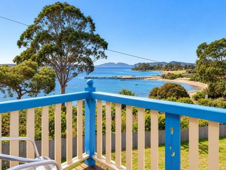 Sea Change East Coast Tasmania 7 Holiday Ensuite Rooms 3 BR Owners Home + Restaurant Freehold