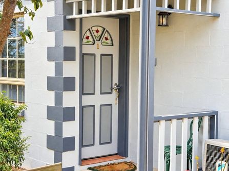 Rare East Coast Tasmania Profitable Accommodation Villas Cottages Separate DA Lots Sea Change Opp
