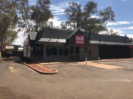 SOLD - RED ROOSTER ALICE SPRINGS