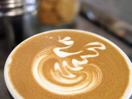 Popular Brisbane dine-in and takeaway cafe for sale
