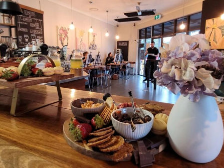Popular Brisbane dine-in and takeaway cafe for sale