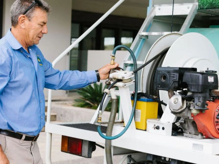 Coochie Hydrogreen Lawn Care Franchise Available in Melbourne