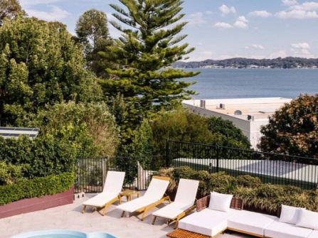Luxury Bed and Breakfast Accomodations in Lake Macquarie