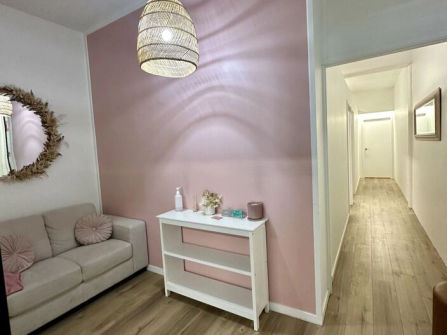 URGENT Lash Beauty Salon For Sale / Lease Take Over