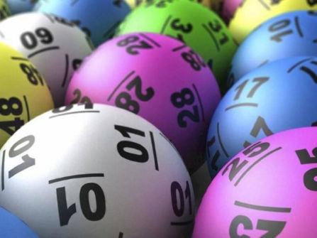 UNDER OFFER Established Busy Tatts Lotto Kiosk! Bustling Shopping Plaza