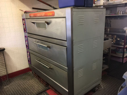 Authentic Italian Pizza & Pasta Shop For Sale