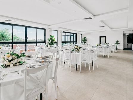 Exceptional entertainment hub & freehold for sale AF1486