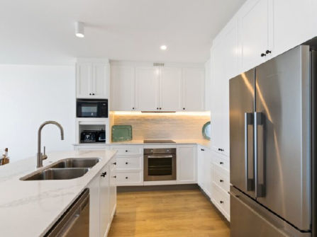 Noosa Sunshine Beach Prime Position Boutique Resort
