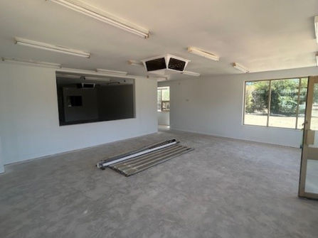 Takeaway Food &#x26; Petrol Station