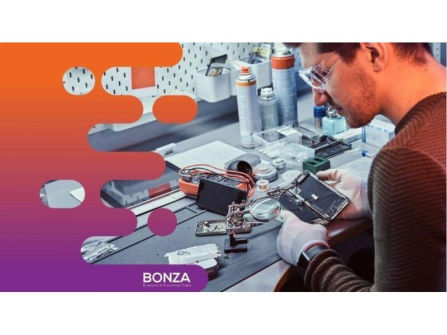 35388 Profitable Phone Repair & Accessories Business  Bustling Location