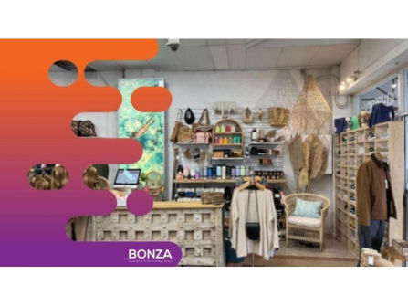21026 Profitable Surf Shop - Run Under Full Management