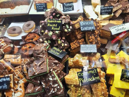 Profitable Cafe in Bustling Orana Region | Cheap Rent | Day Trade Only