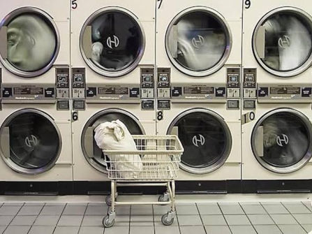 Long established coin laundry for sale in Bayswater