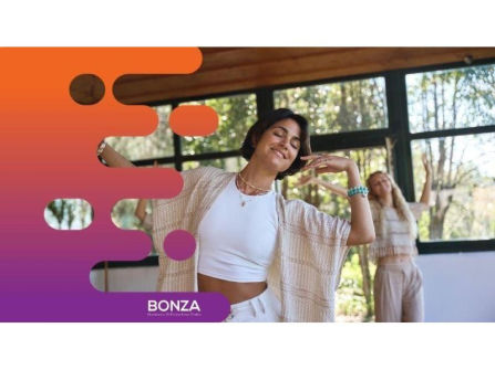 35638 I AM Healing Gifts  Holistic Wellness Centre & Crystal Gift Store