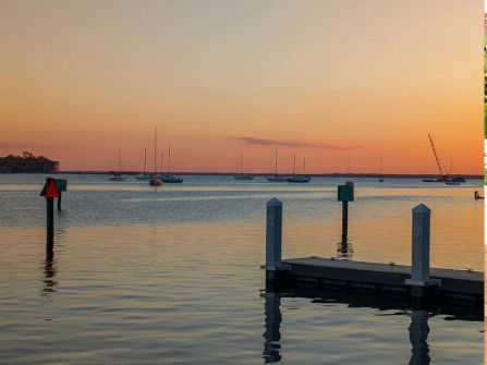 Exceptional Waterfront Cafe and Restaurant – Northern Gold Coast