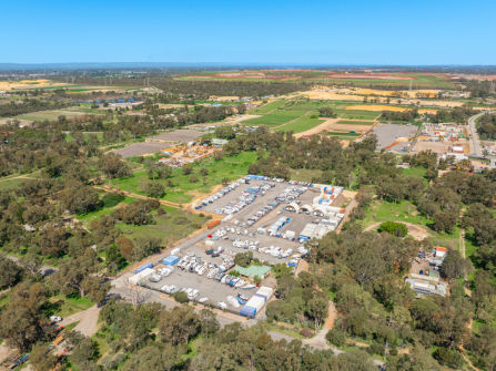 Profitable Storage Business including Freehold 