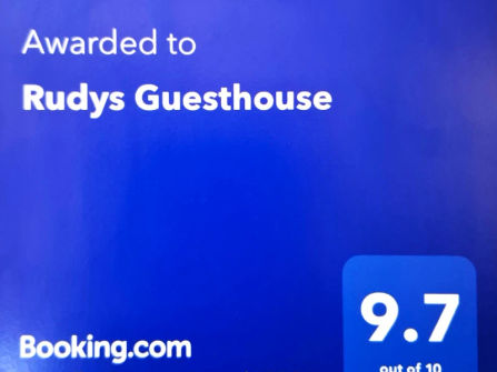 Luxury Guesthouse & Home in Meyerton – Live, Earn, Expand.