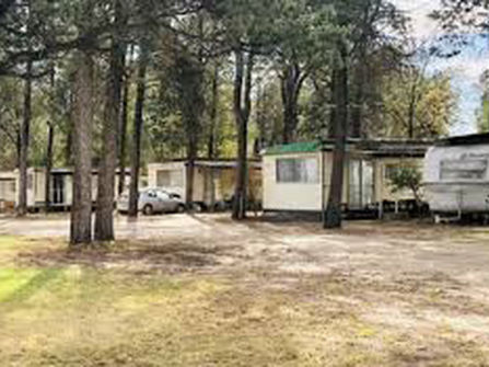 WELL PRESENTED CARAVAN PARK - RIVERINA DISTRICT - NEW SOUTH WALES