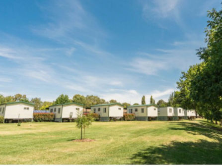 WELL PRESENTED CARAVAN PARK - RIVERINA DISTRICT - NEW SOUTH WALES