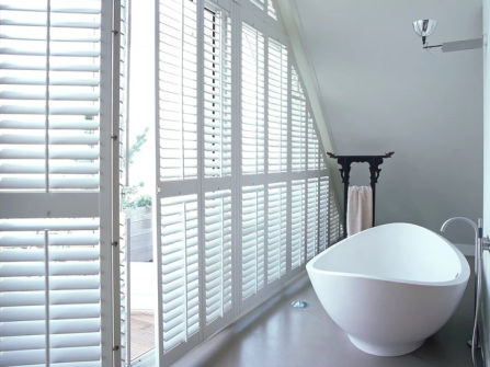 Curtain and Blind Retailer in Hobart, Trading Since 1998! (Our Ref: T548)