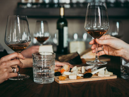 Profitable Restaurant & Bar, Top Location - 5858FO1