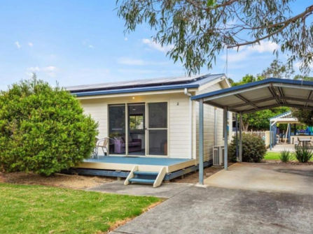 Phillip Island – Resort & Cafe with Growth Potential