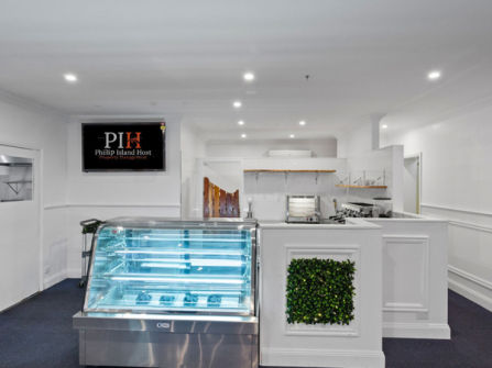 Phillip Island – Resort & Cafe with Growth Potential