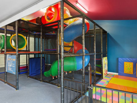 Phillip Island – Resort & Cafe with Growth Potential