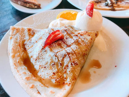 A UNIQUE CAFE IN QUEENSCLIFF