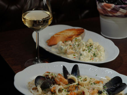 Contemporary Restaurant & Bar Restro & Bar - 5884