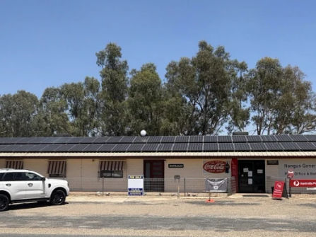 Freehold Liquor, LPO General Store & 6 BR Residence in Nangus