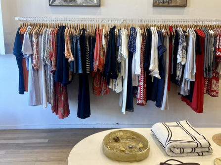 High-End Fashion Boutique  Exclusive Brands & Prime Location