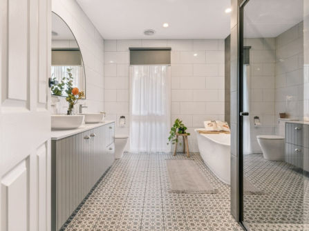Established Award-Winning Kitchen & Bathroom Reno Business (Our Ref: V2081)