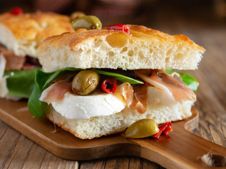 URGENT SALE: Under Management Sandwich Franchise in a Prime Location - Ref: 13268