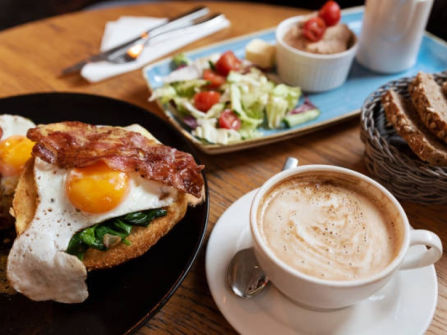 Keilor East Cafe, Under Management Taking approx. $10,000 pw (Our Ref: V2090)