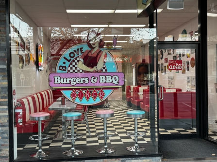 (UNDER CONTRACT)  For Sale. B. Love – Diner BBQ & Burgers