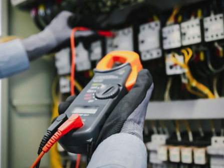 VESI High voltage training RTO. Digital delivery & repeat client demand (REF: 1563M)